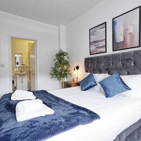 Urban Retreat - Southend Stays Екстериор снимка