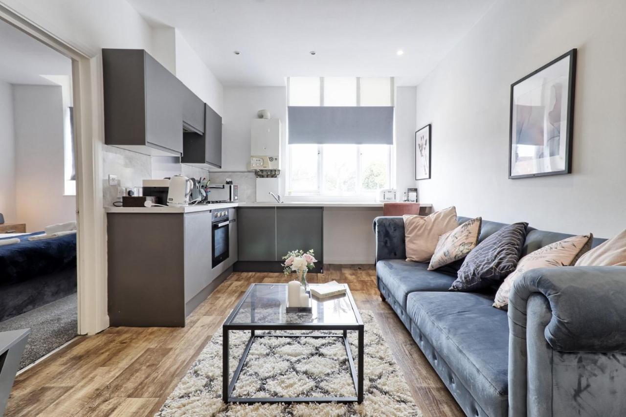 Urban Retreat - Southend Stays Екстериор снимка