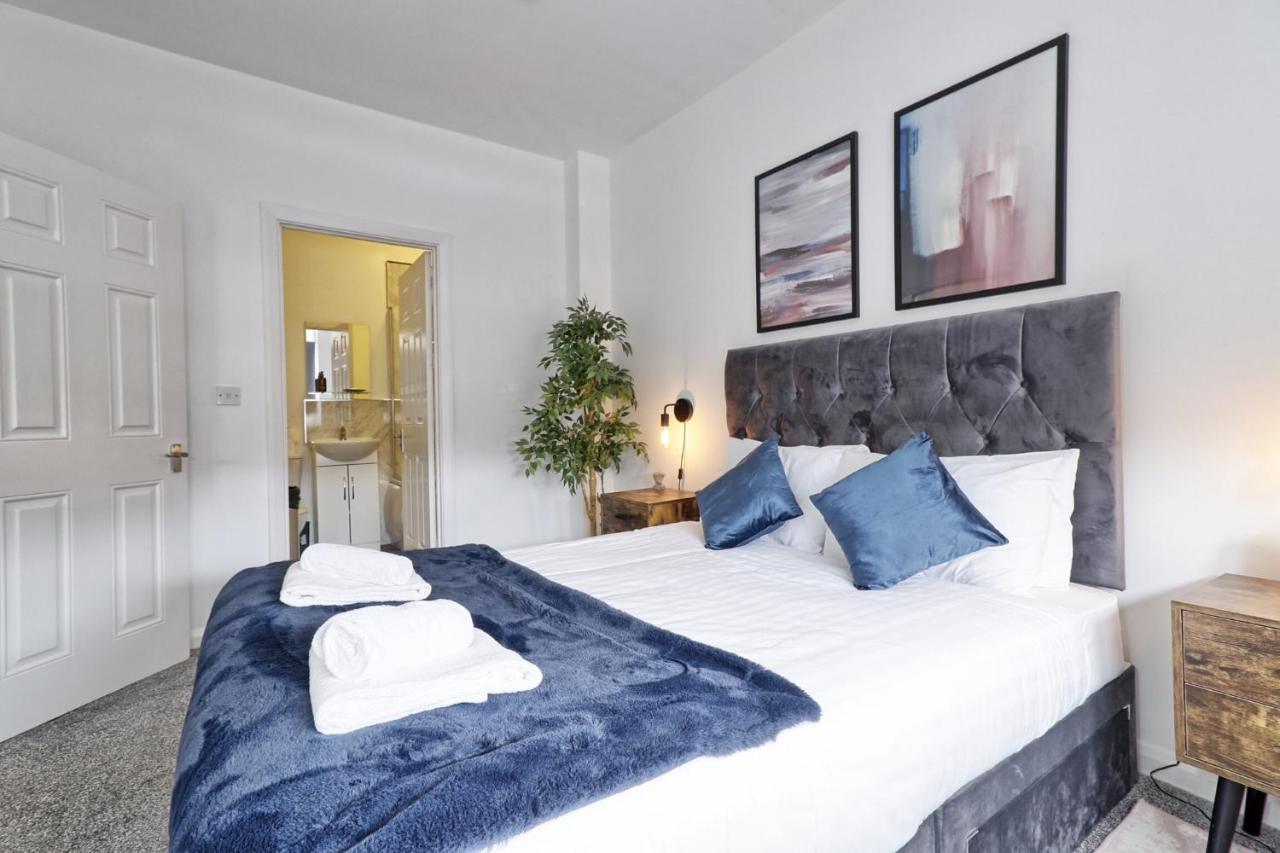 Urban Retreat - Southend Stays Екстериор снимка