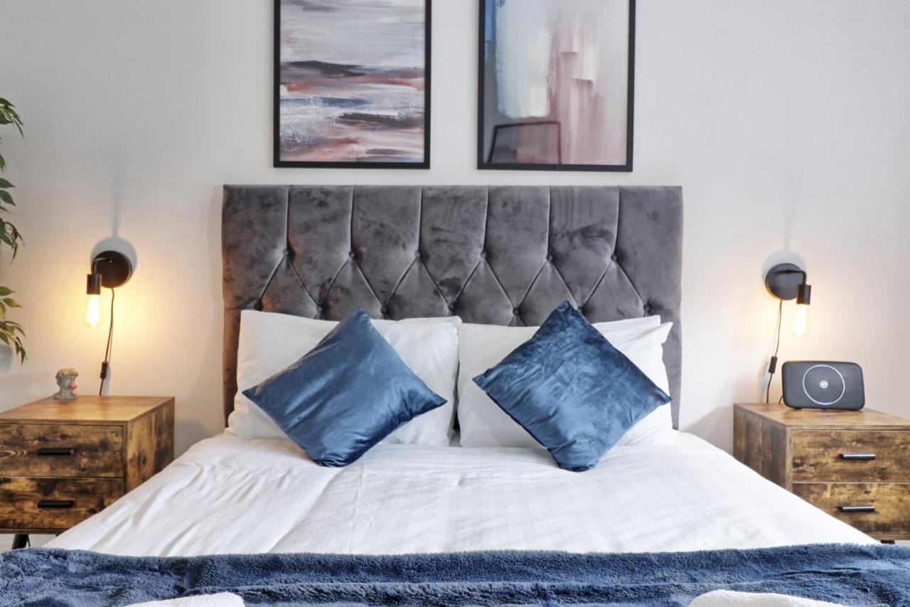 Urban Retreat - Southend Stays Екстериор снимка