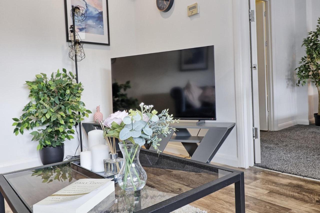 Urban Retreat - Southend Stays Екстериор снимка